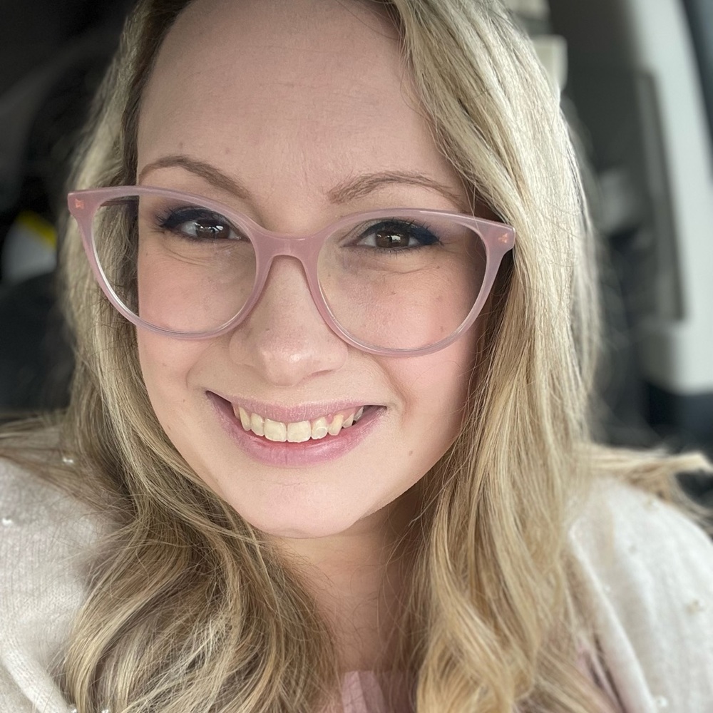 Meet your Posher, Genevieve